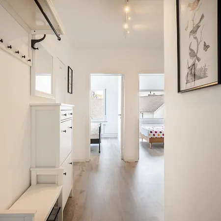 Apartmán In With Balcony, Cleaning Included *