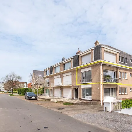 In With Balcony, Cleaning Included Koksijde